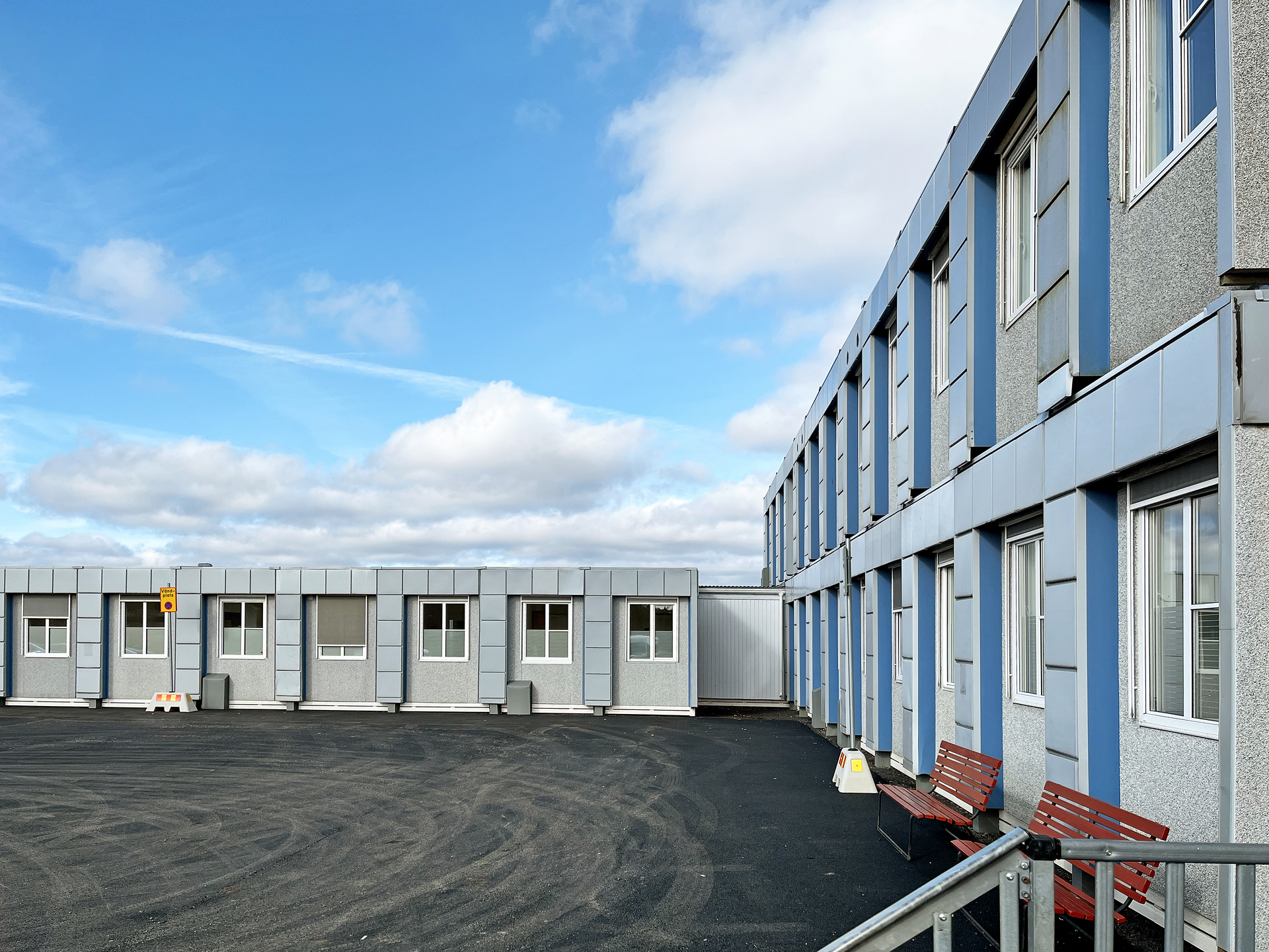 Skillingaryds vårdcentral uppförd i vårdmoduler från Expandia, med flexibel moduluppbyggnad anpassad för hälso- och sjukvårdsverksamhet